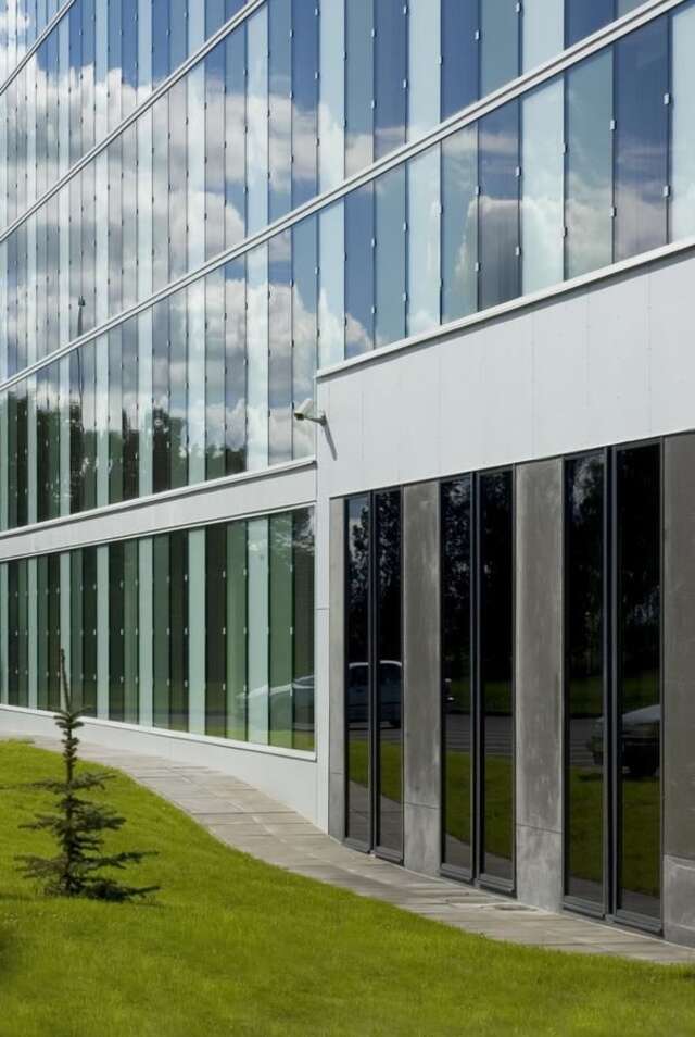 Отель Hotel Ülemiste Таллин-16