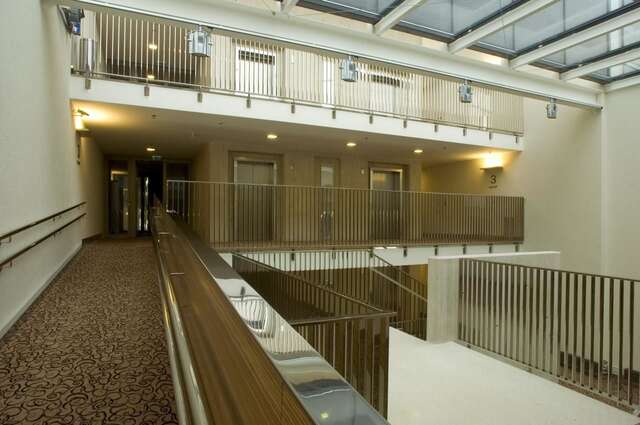 Отель Hotel Ülemiste Таллин-19