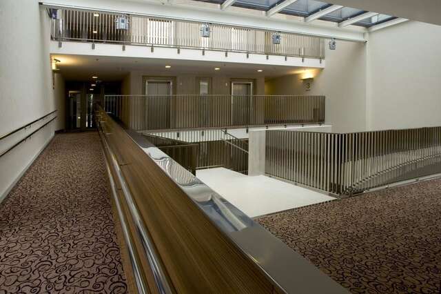 Отель Hotel Ülemiste Таллин-28