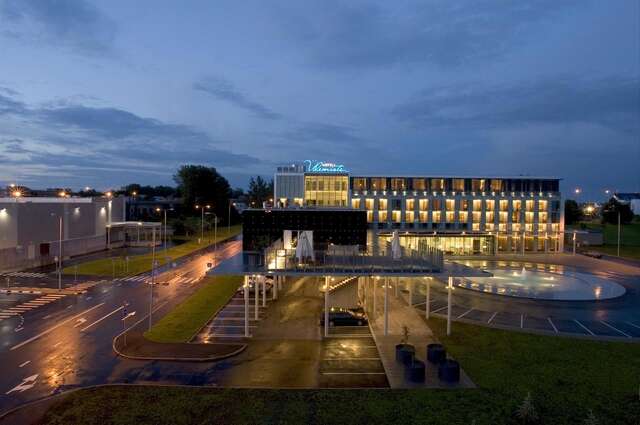 Отель Hotel Ülemiste Таллин-40